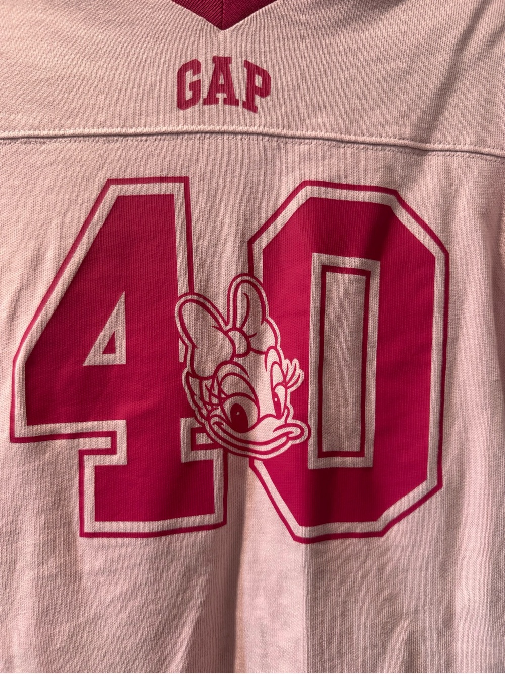 Disney GAP Kids Light Pink tee with Hot Pink Daisy Duck 40 Graphic